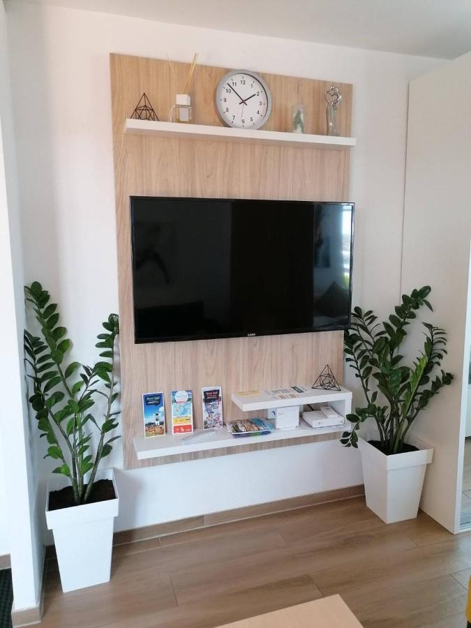 Penthouse56 Apartman Újvidék Kültér fotó