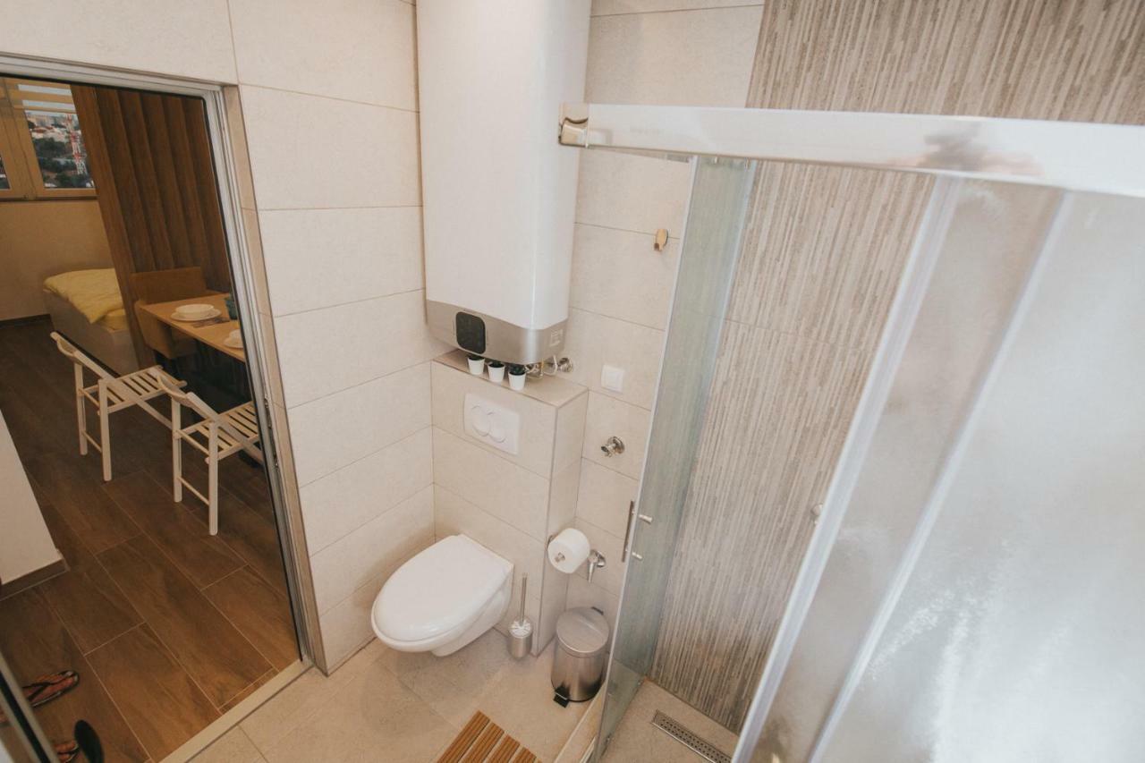 Penthouse56 Apartman Újvidék Kültér fotó